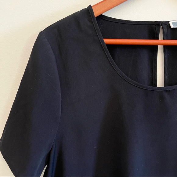 Pleione Rounded Hem Top Size M - Picture 2 of 8